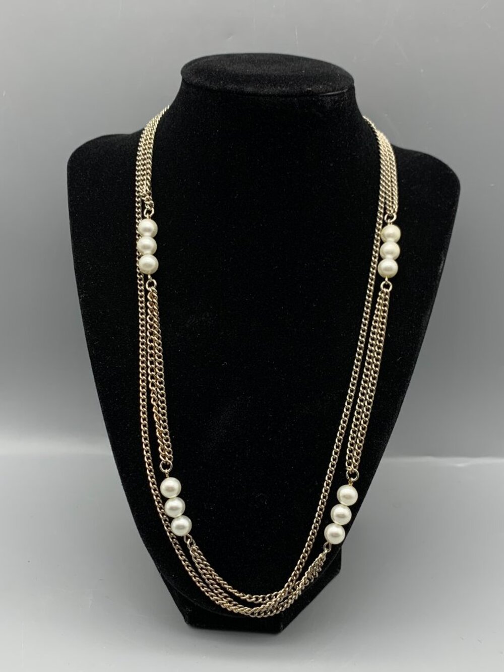Gorgeous 3 Silver-tone Strand Necklace with Pearl Beads 22 inches Long
